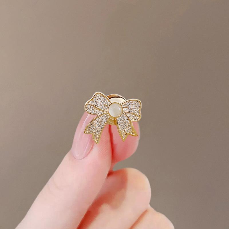 New brooch high-end high-end pin exquisite suit corsage wholesale fixed clothes
