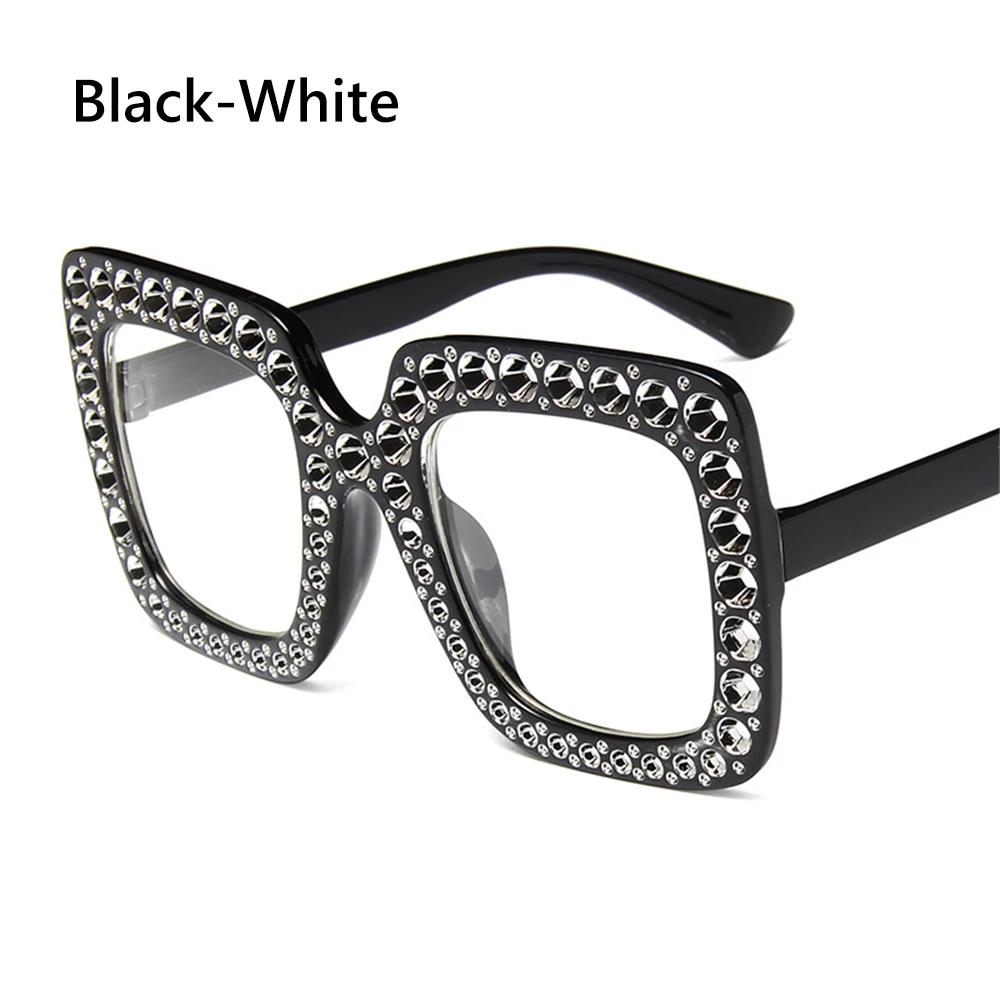 Crystal Rhinestone Frame Sunglasses for Women Vintage Cat Eye Sun glasses Sparkling Star Sunglasses Fashion Mirror Shades