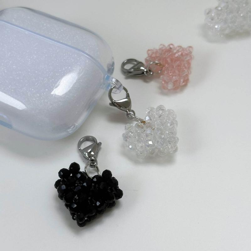 Fashionable Pendant for Furniture Stylish Crystal Heart Keychain Heart shaped Pendant for Home and Car Decorations