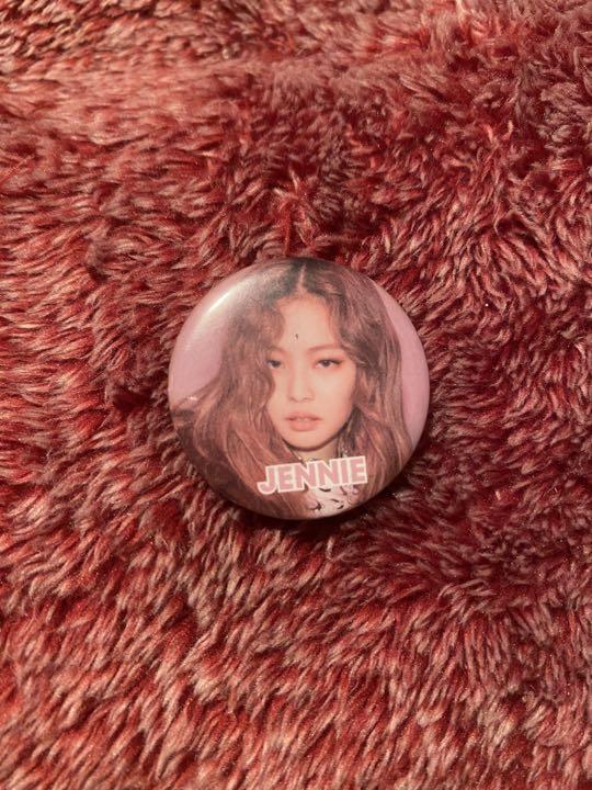 

[USED] blackpink Jennie official badge