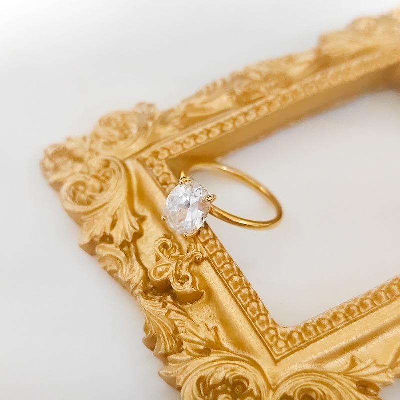 wedding high luxury oval zircon women's ring fashion advanced 18K gold simple titanium steel ring