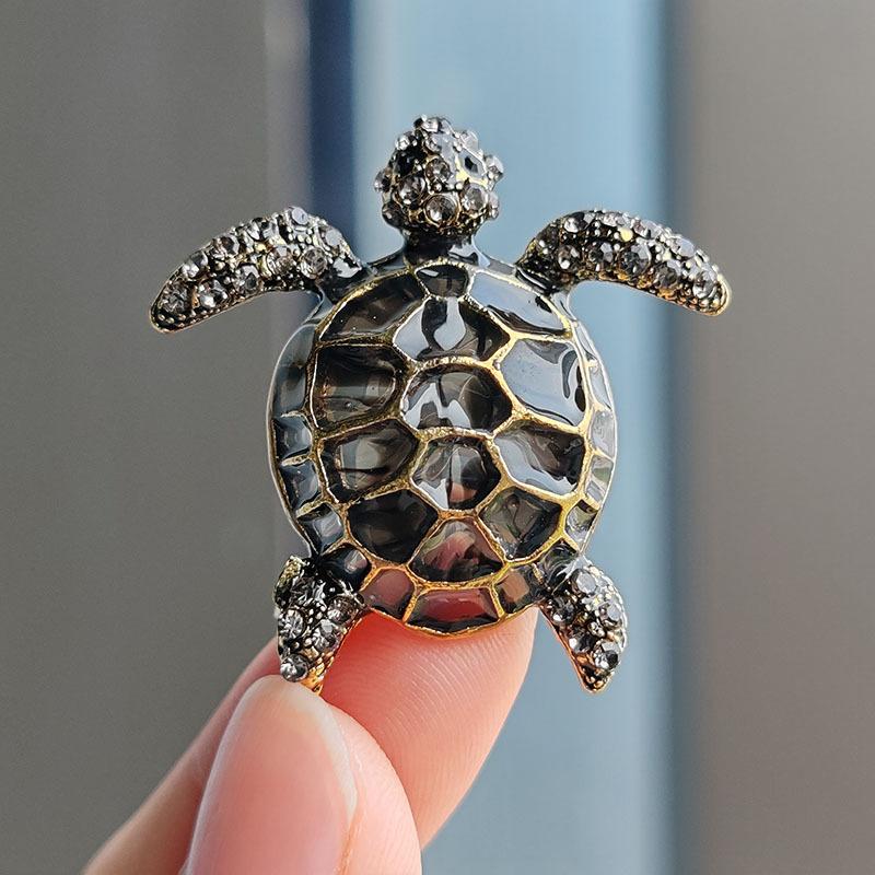 Vintage Rhinestone Cute Cartoon Turtle Animal Brooches For Women Men Coat Clothing Accessories Brooch Pins Party Jewelry Gifts