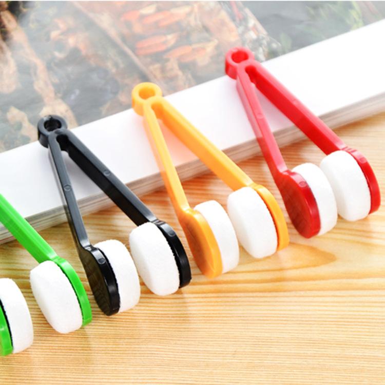 Portable glasses wipe/cleaning brush, lens clip, lens glasses cleaning wipe, glasses cleaning tool