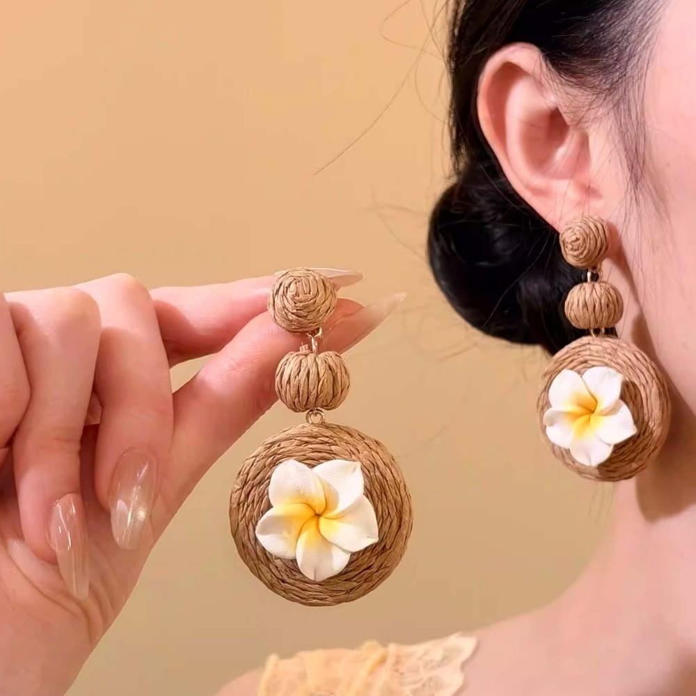 1 pair Ethnic Style Thai Seaside Eardrops Bohemian Style Raffia Grass Earrings  Bride