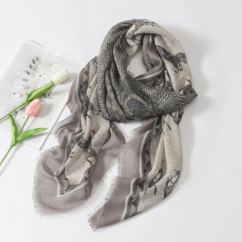 Fashion Oversized Fringe Square Viscose Shawl Scarf Lady High Quality Wrap Pashmina Sjaal Bufandas Muslim Hijab 135*135Cm