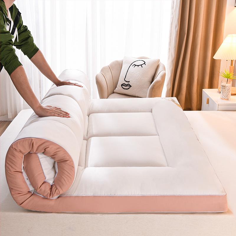 3D Feather Velvet and Lamb Wool Mattress Pad - Plush and Soft for Single or Double Mattresses