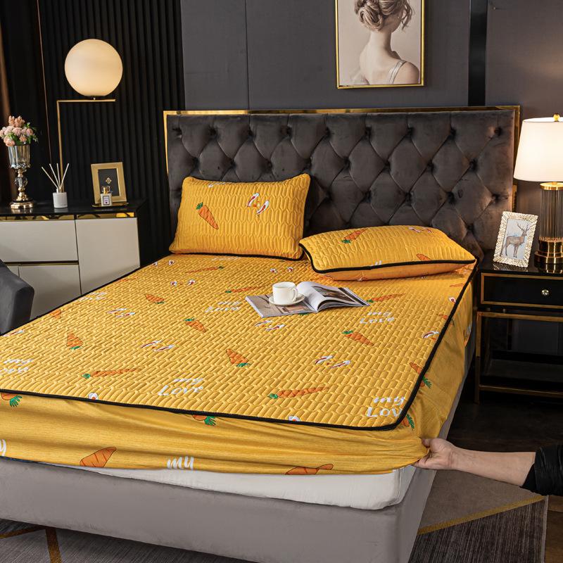 Waterproof Quilted Fitted Sheet & Mattress Protector - Non-slip, All-Inclusive Single Piece Cover