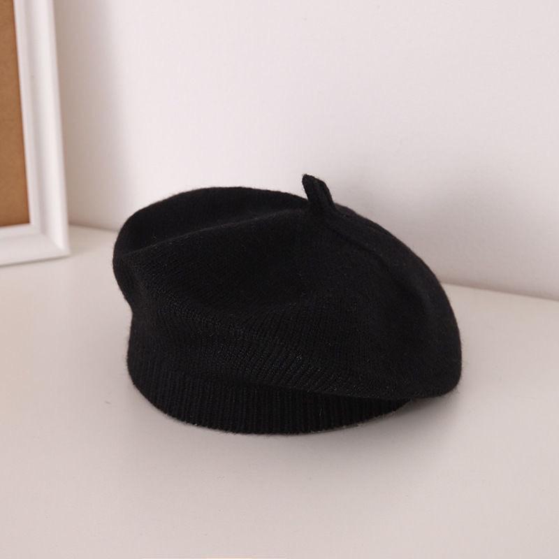 Stylish Unisex Knitted Wool Beret for Children - Cute Candy Color Hat for Autumn and Winter.