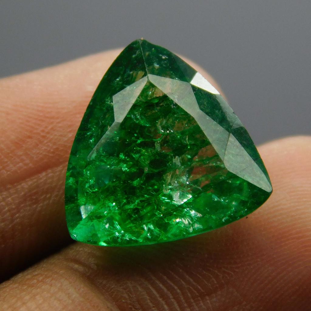 Natural Green Emerald Loose Gemstone 7 Ct Trillion Cut Colombian for Jewelry Making and Crafts