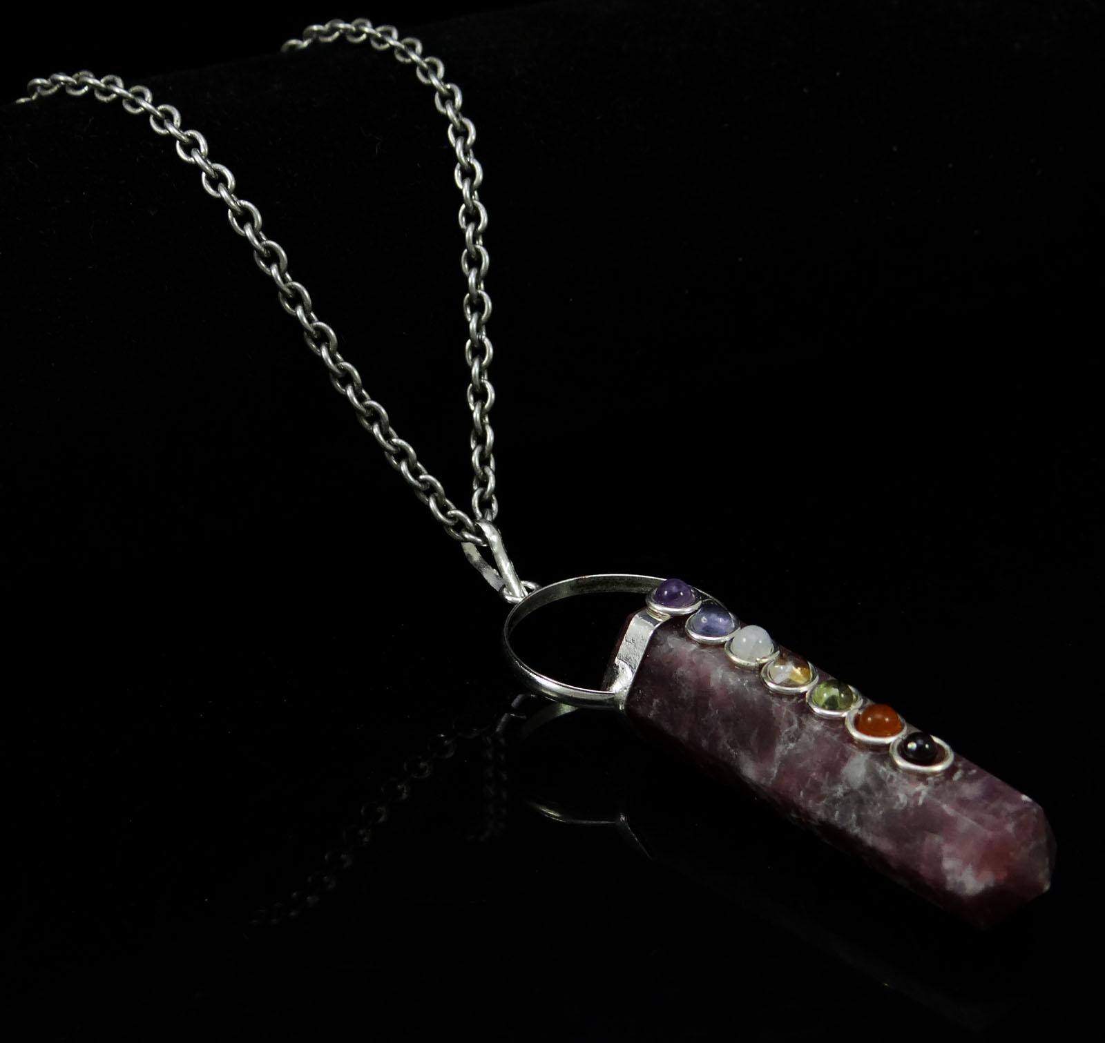 

Гармонизируйте Лепидолит Камень 7 Чакра Балансирующая Терапия Карандаш Жезл Кулон Духовное Исцеление Рейки