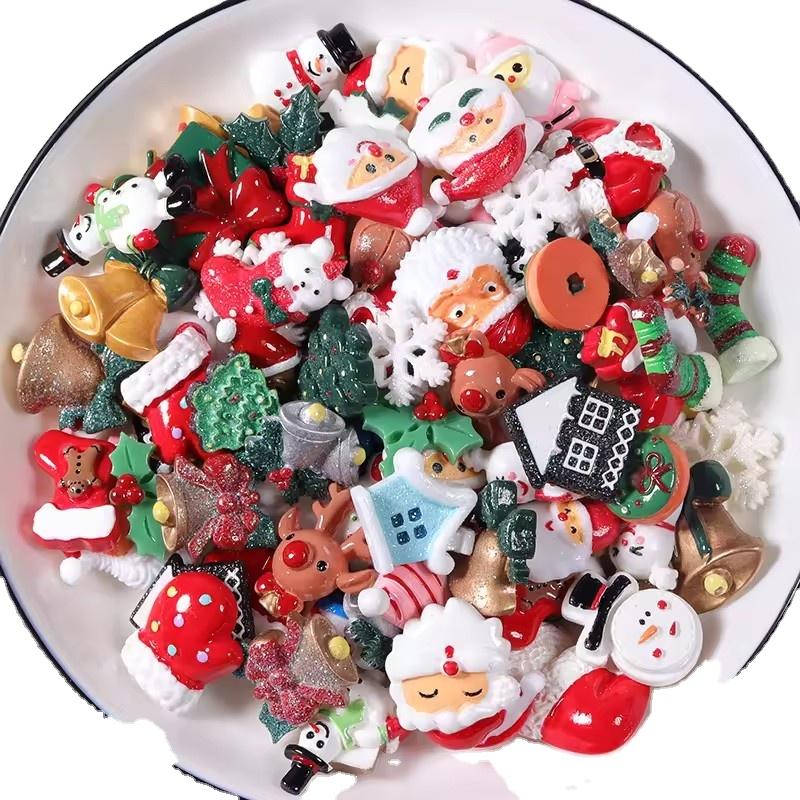 Yiwu Insheen Craft's Hot Sale Xmas Holiday Theme Flatback Resin Charm DIY Hanging Decorations 100 Pcs Per Bag for Souvenirs