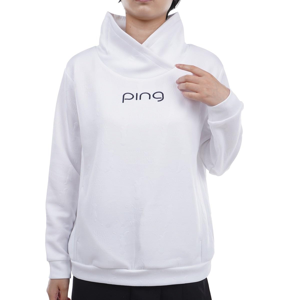 

PING Apparel Women s Long Sleeve High Neck Shirt (Mr. PING Shadow Pattern) / Golf Undershirt / 622-3269900 030_White, Size M