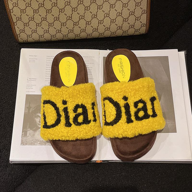 Fashion Women's Fashion Plush Shoes 2025 Autumn New Outdoor Non Slip Cotton Slippers Comfortable Height Increase Platform Casual Shoes