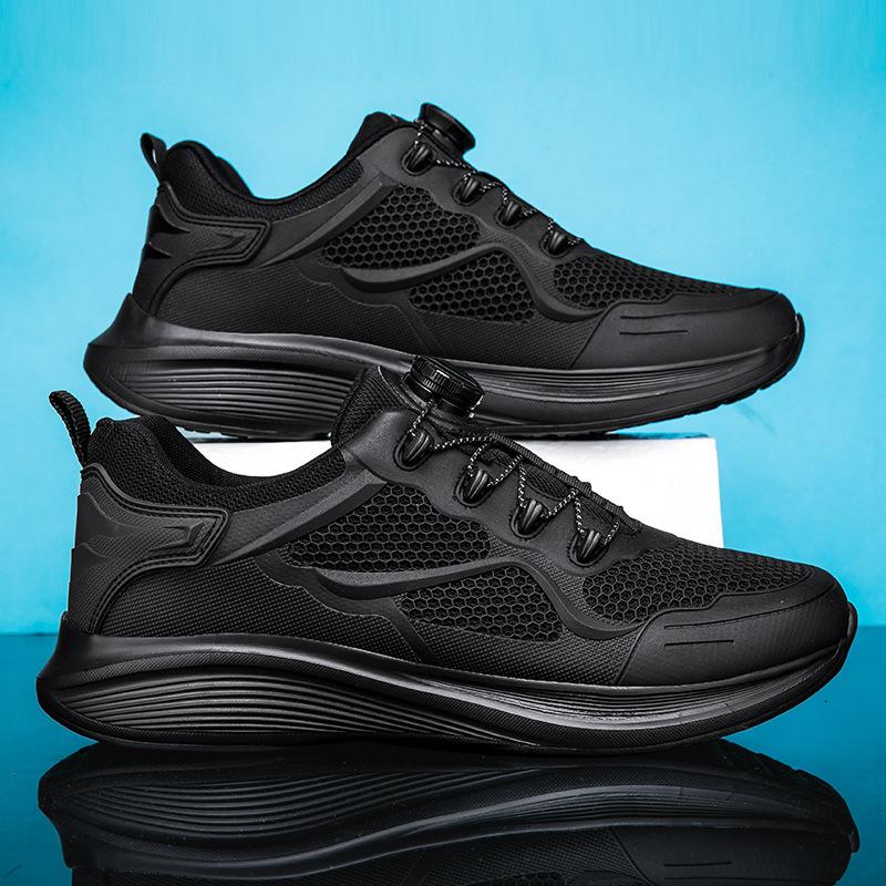 Mountaineering sneakers are all black soft-soled men s shoes with new mesh breathability 35