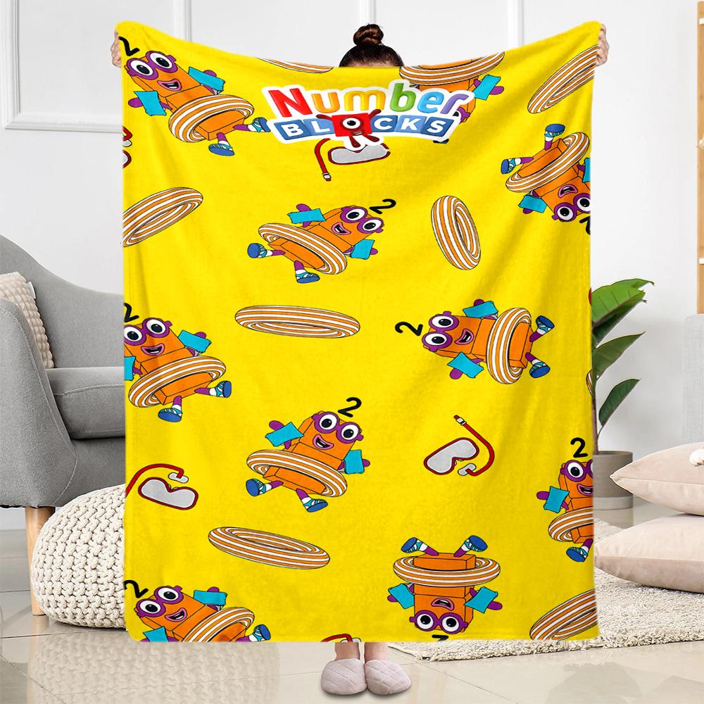 Colorful Creatures Pattern Flannel Blanket-Soft and Suitable for Sofas,Beds,Offices,Travel,All Seasons,Great Gift for Holidays and Birthdays.