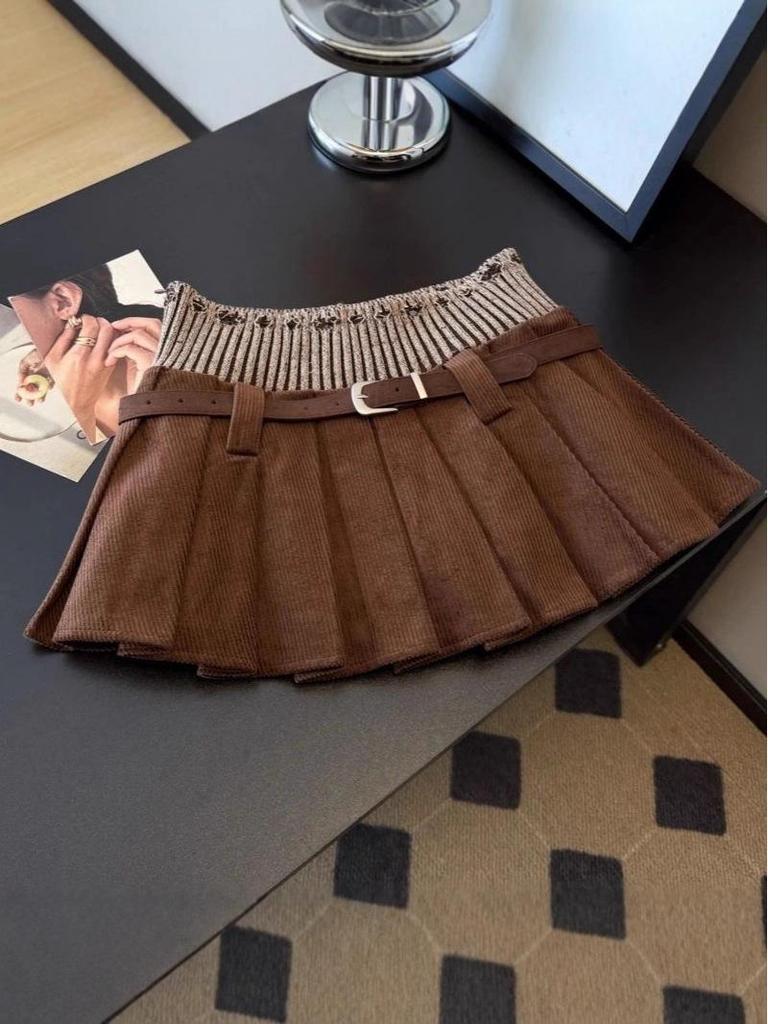 Korean Style Spicy Girl High-Waisted Knit Midi Skirt: Petite Patchwork Pleated Skirt for Women, Age-Reducing and Slimming, Autumn/Winter.