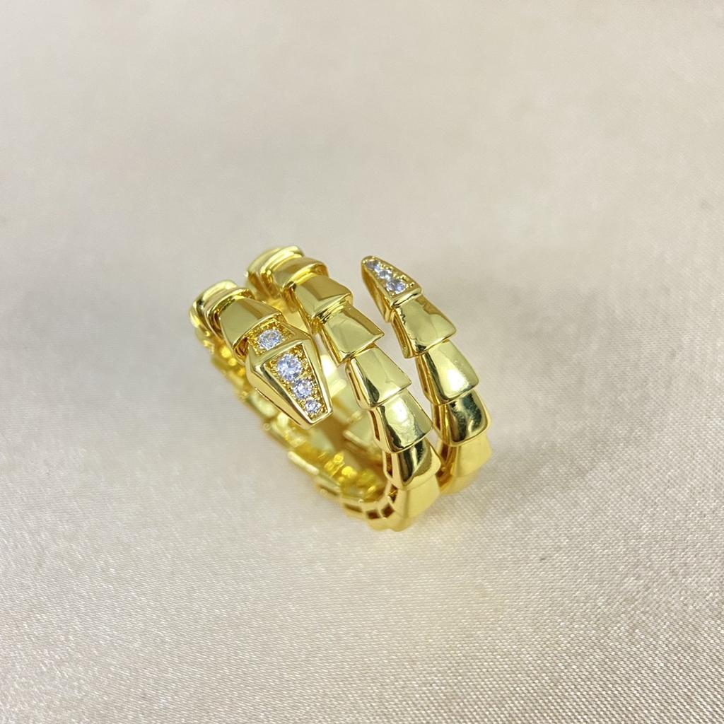 Serpentine Ring Featuring Three Colors High-quality Electroplating Craftsmanship Hypoallergenic and Suitable for Daily Wear Must-have for Gifts