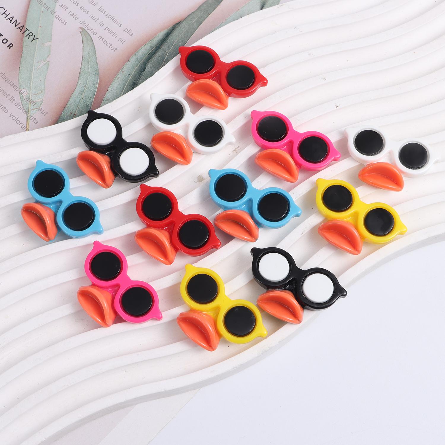 

12pcs mixed color duckbill eye hole shoe resin accessories, used for personalized DIY matching for boys and girls