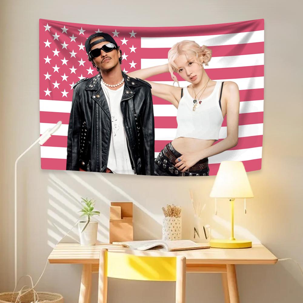 

Pop Singer Roses Tapestry Cute Music Art APTs Prints Home Decoration Bedroom Dormitory Background Concert Banner Fans Gift 29x37in