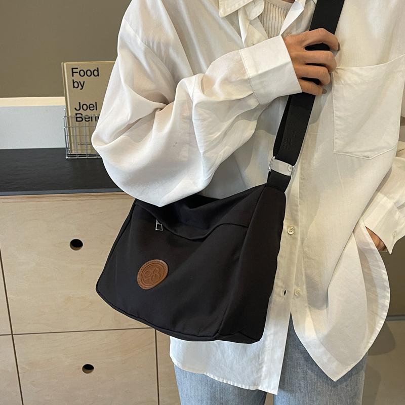 Женская сумка через плечо Легкая сумка-мессенджер Сумка через плечо большой вместимости — фото 16