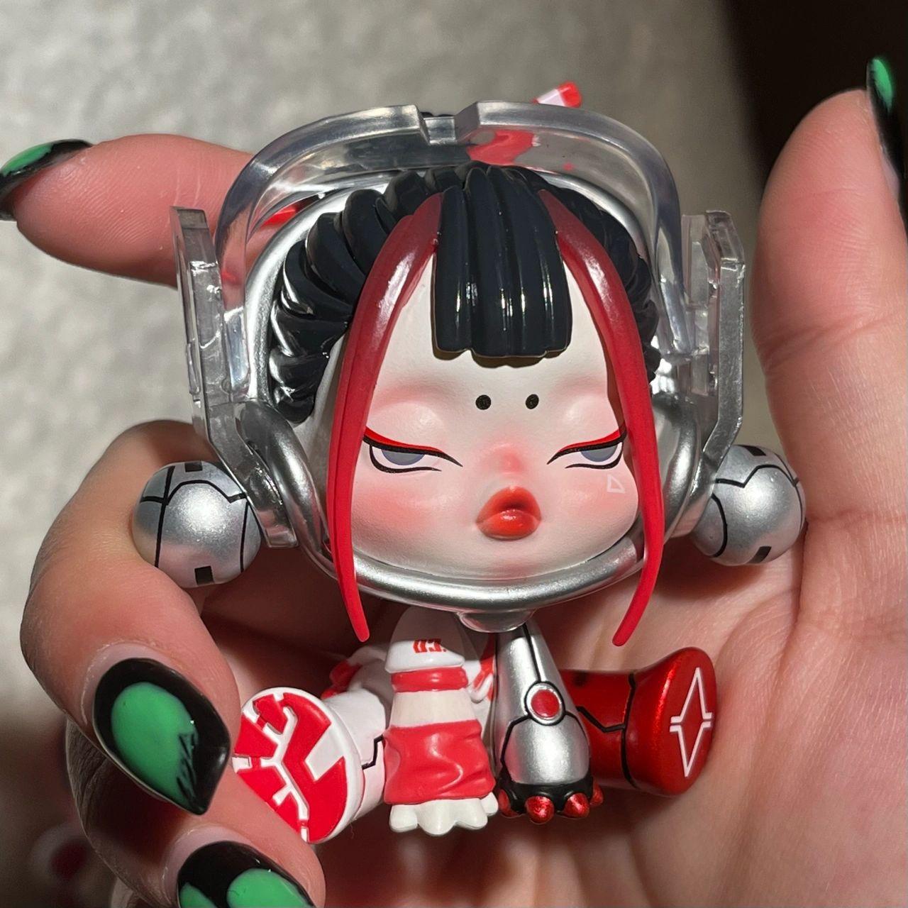 

Ночной Город Слепая Коробка Ночной Страж Медитатор Украшения Ручной Работы Детский Подарок 8cm