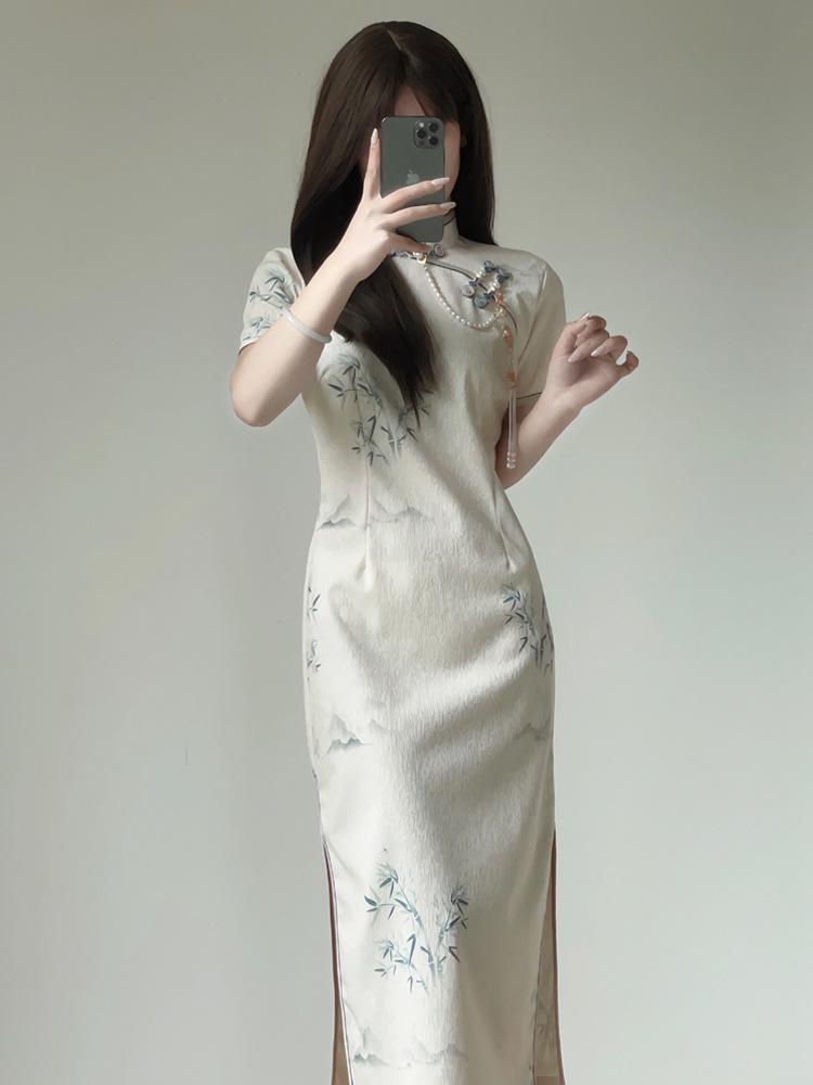 Vintage-Inspired Elegant Cheongsam: 2025 Summer Collection for Young Women