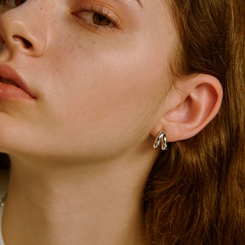 

Hey V HOPE EARRING gold