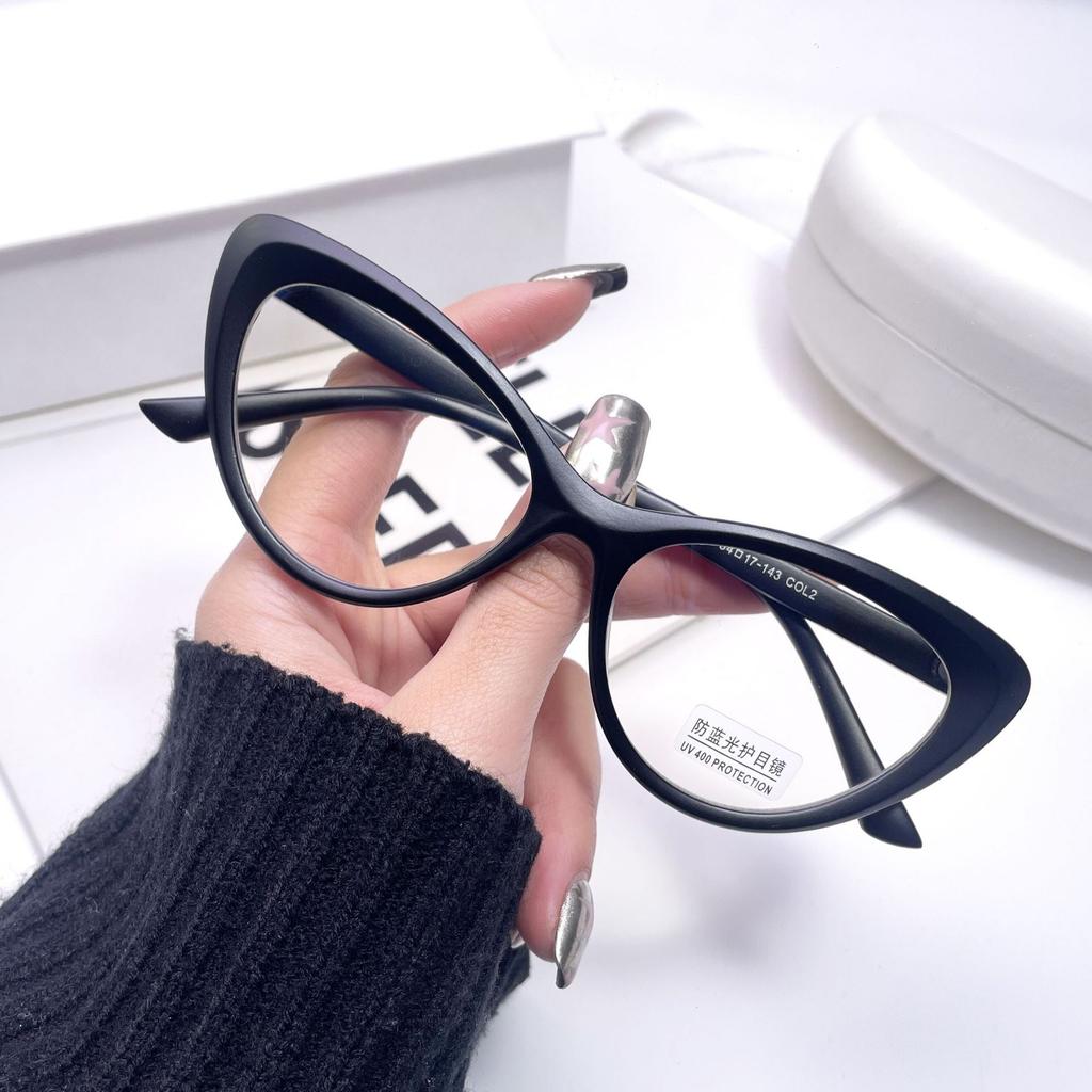New Women Flat Mirror Glasses Frame Cat Eye Fashion Personalized Computer Spectacle Eyeglasses Frame Anti Blue Light Eyewear