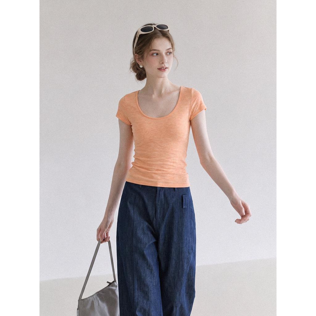 Korean simple and versatile orange pink U-neck exposed collarbone short-sleeved T-shirt women's summer new slim and thin sweet top