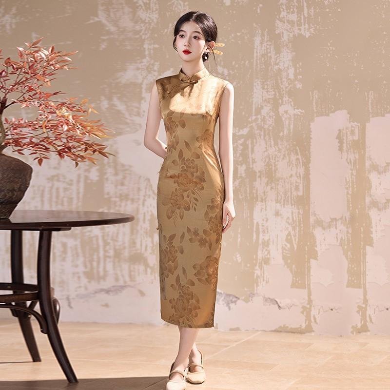Sleeveless Chinese-Inspired Long Cheongsam Dress Women Vintage Fit Daily Wear Stand Collar Mid-Slit Lightweight