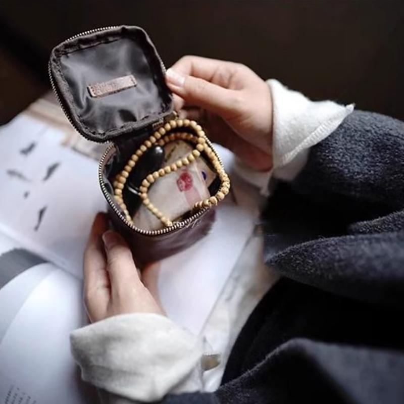 High Quality Minimalist Vegetable Tanned Cowhide Leather Mini Portable Lipstick Bag Coin & Card Holder Square Bag