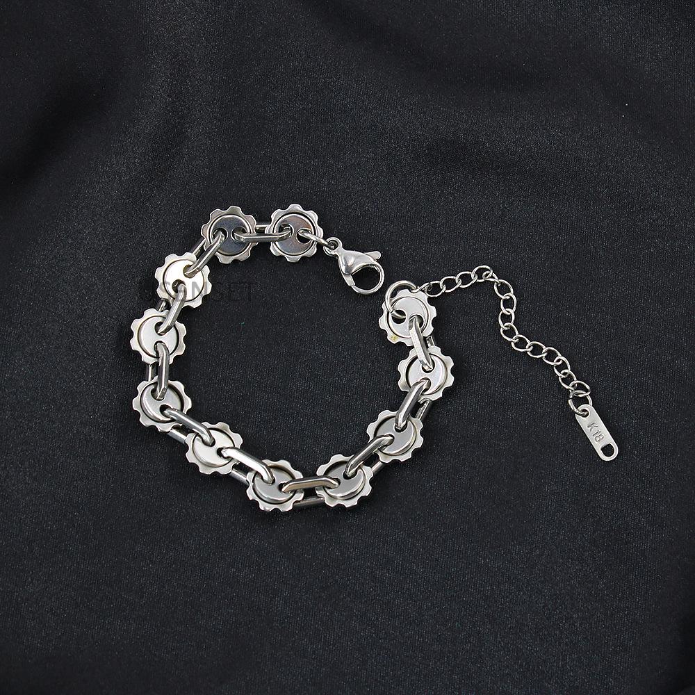 Stylish Sunflower Pig Nose Necklace - Hip Hop Summer Fashion, Versatile Stainless Steel, YS131