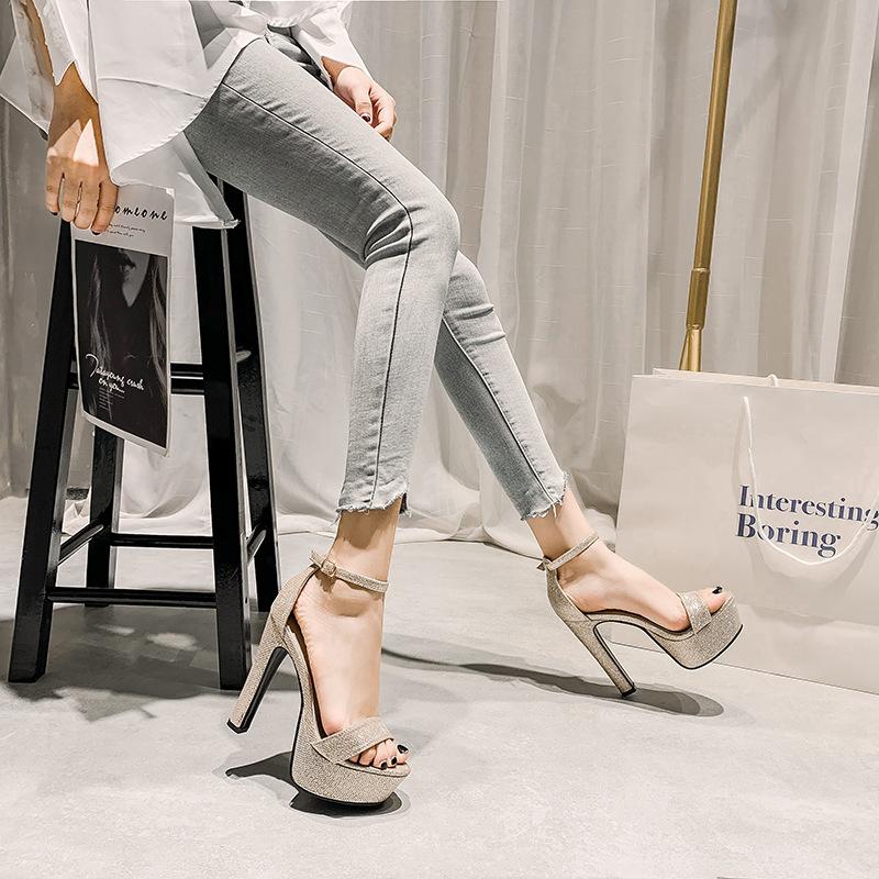 

Весенне-летние новые 13см босоножки на супервысоком каблуке, толстый каблук, водонепроницаемая платформа с пайетками, модная женская обувь, модель, подиум 39 золотой