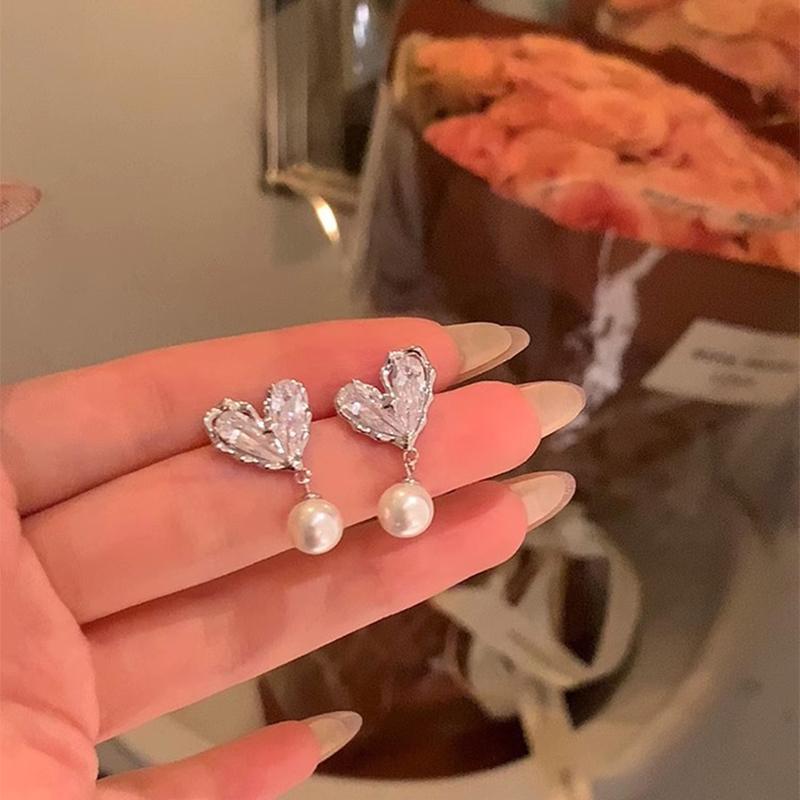1 Paar Französisch Schöne Elegante Zirkon Herz Ohrstecker Für Frauen Koreanischen Stil Licht Luxus Vintage Perle Tropfen Ohrringe
