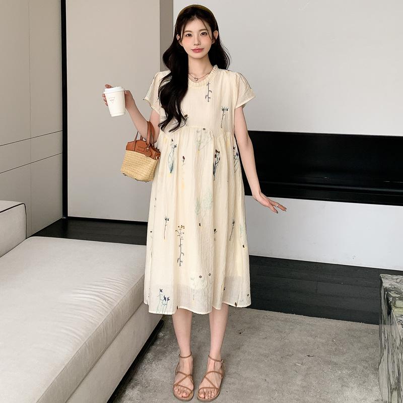 2026 Summer Korean Maternity Dress: Fresh Embroidered Flowers, Age-Reducing, Loose Fit, Belly-Covering Skirt