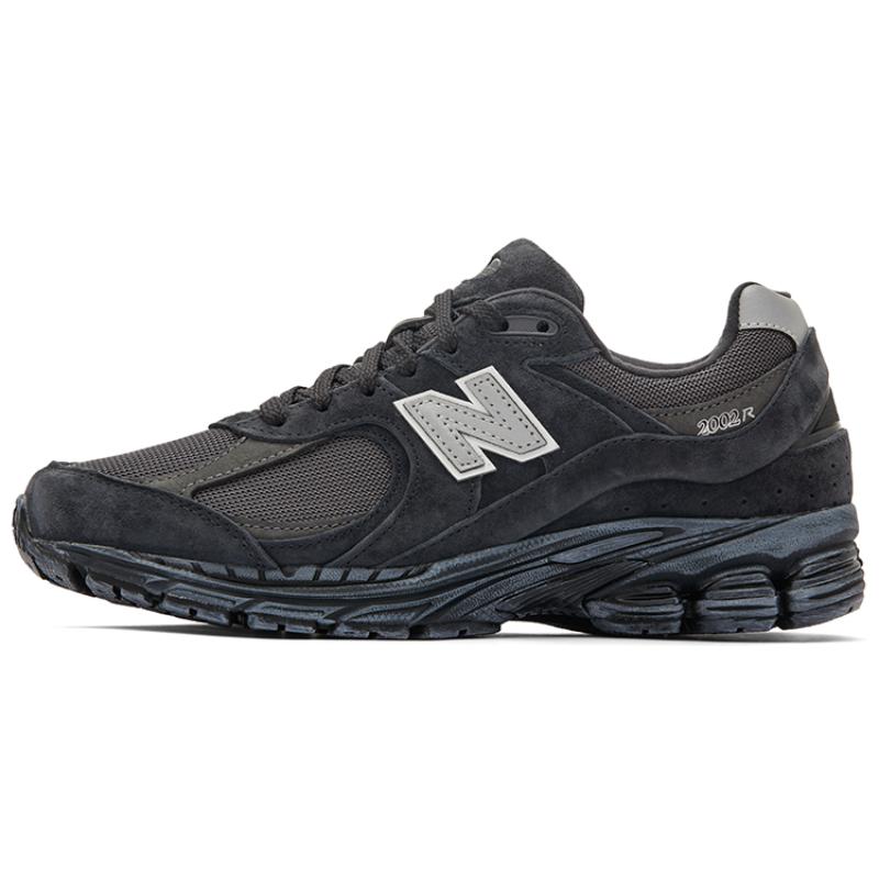 New Balance 2002R Black Grey Sneakers M2002RBV