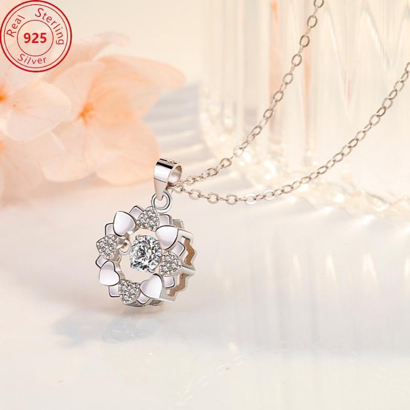 925Sterling Silver Heart-Shaped Snowflake Synthetic Zircon Pendant Necklace Exquisite and shiny synthetic zircon design suitable for daily wear and