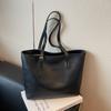 Retro bag women's large-capacity new autumn and winter versatile casual simple shoulder bag commuter tote bag
