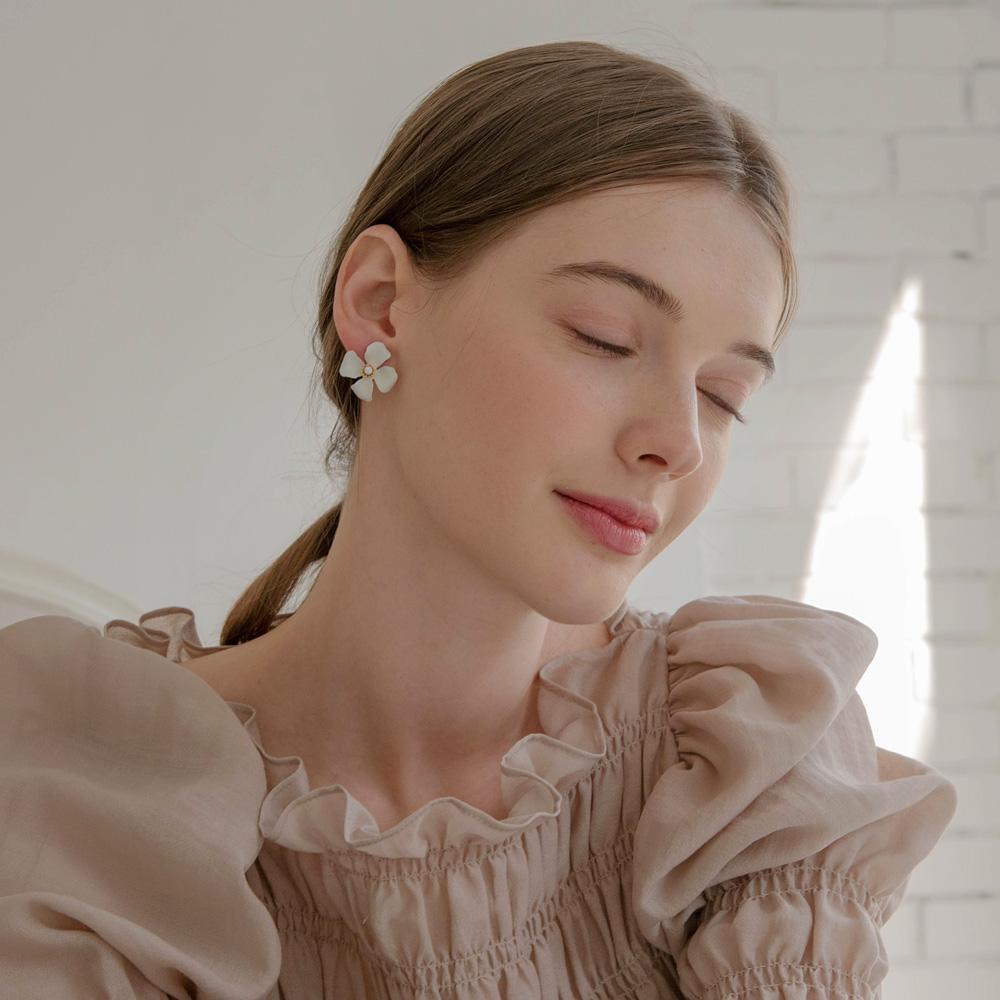 Dana Burton Pansy Flower Colorful Stud Earrings