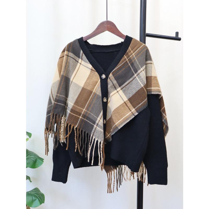 

Клетчатый свитер с бахромой, кардиган-шаль в стиле двухслойного изделия, женский осенне-зимний, новый, с V-образным вырезом, нишевый вязаный свитер-жакет one size fits all