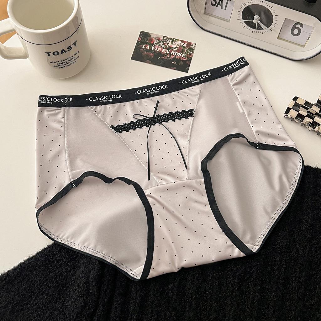 Lady Summer Pure Desire Sexy Lace Stitching Mesh Pearl Satin Triangle Briefs