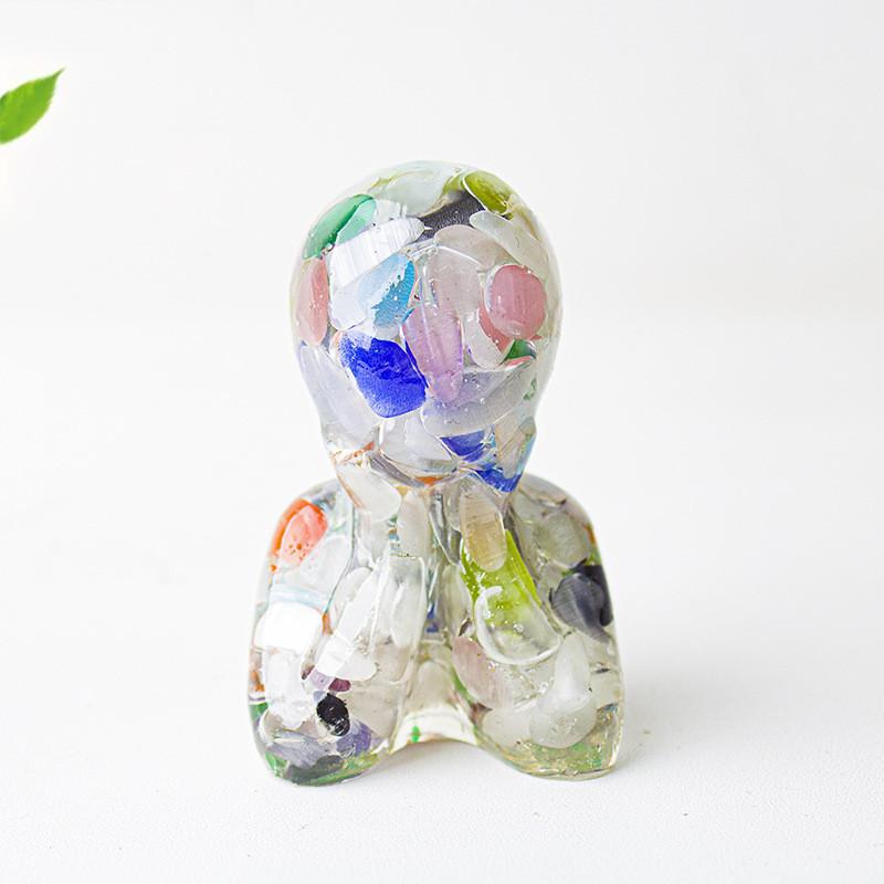 Resin Art Figurine With Natural Quartz Stone For Tabletop Office Decoration