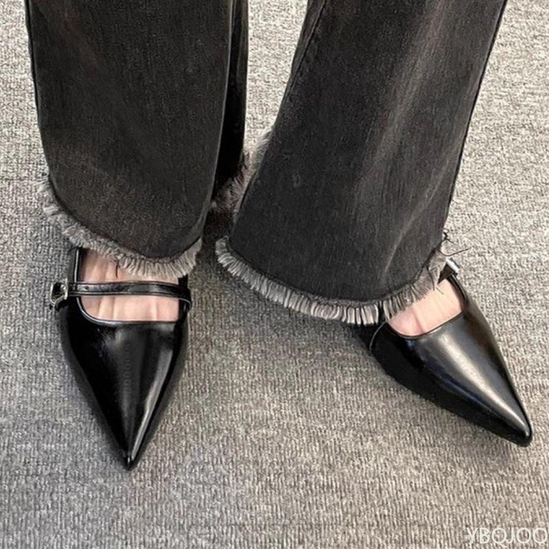 Sommer 2026 Neue Modische Einfache Vielseitige Rock-Sandale Flacher Boden Spitze Bequem Damen Sandalen Zapatos De Mujer
