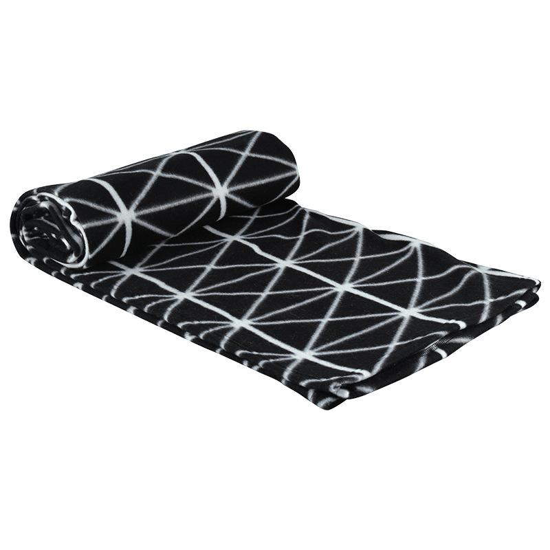 Плюшевый прямоугольный плед для офиса — фото 6