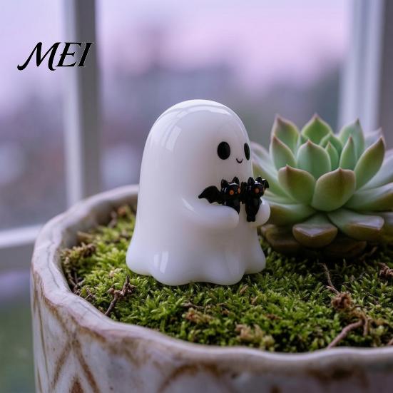 Durable Resin Ghost Figurine Halloween Figurine, Cute White Statue with Bats, Weatherproof for Gardening Ornament Home Mantel Tabletop Decor