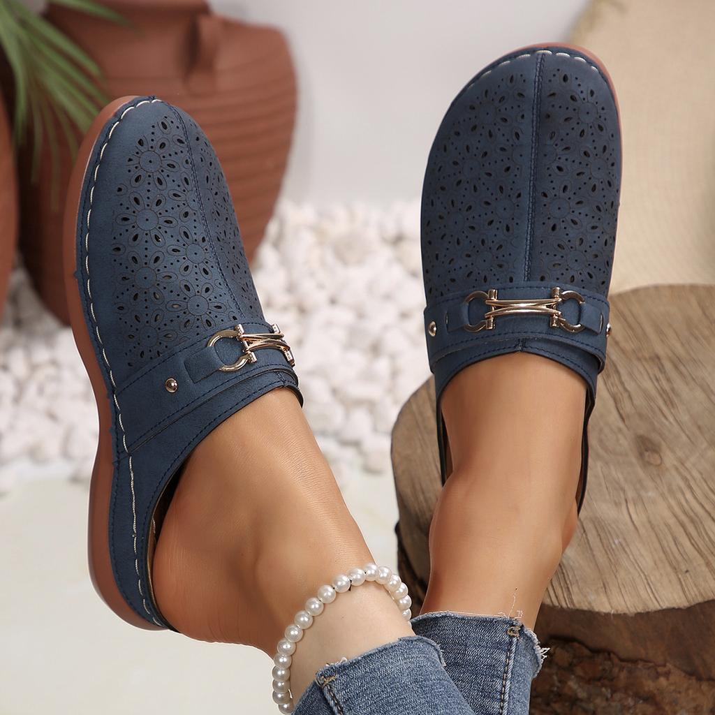 New Baotou thick-soled women's sandals hollow chain cool slippers women
