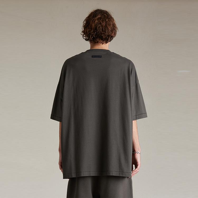 Fear of God Essentials Kortarmet T-skjorte Ink Herre Topper Svart 125SP244190F