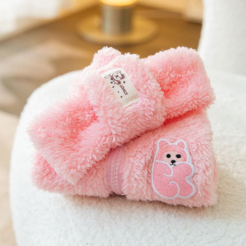 Cat Clothes Keep Warm In Autumn and Winter Jelly Bear Scarf Plush Winter Cat Kitten Anti-hair Loss Vest Cat Clothing