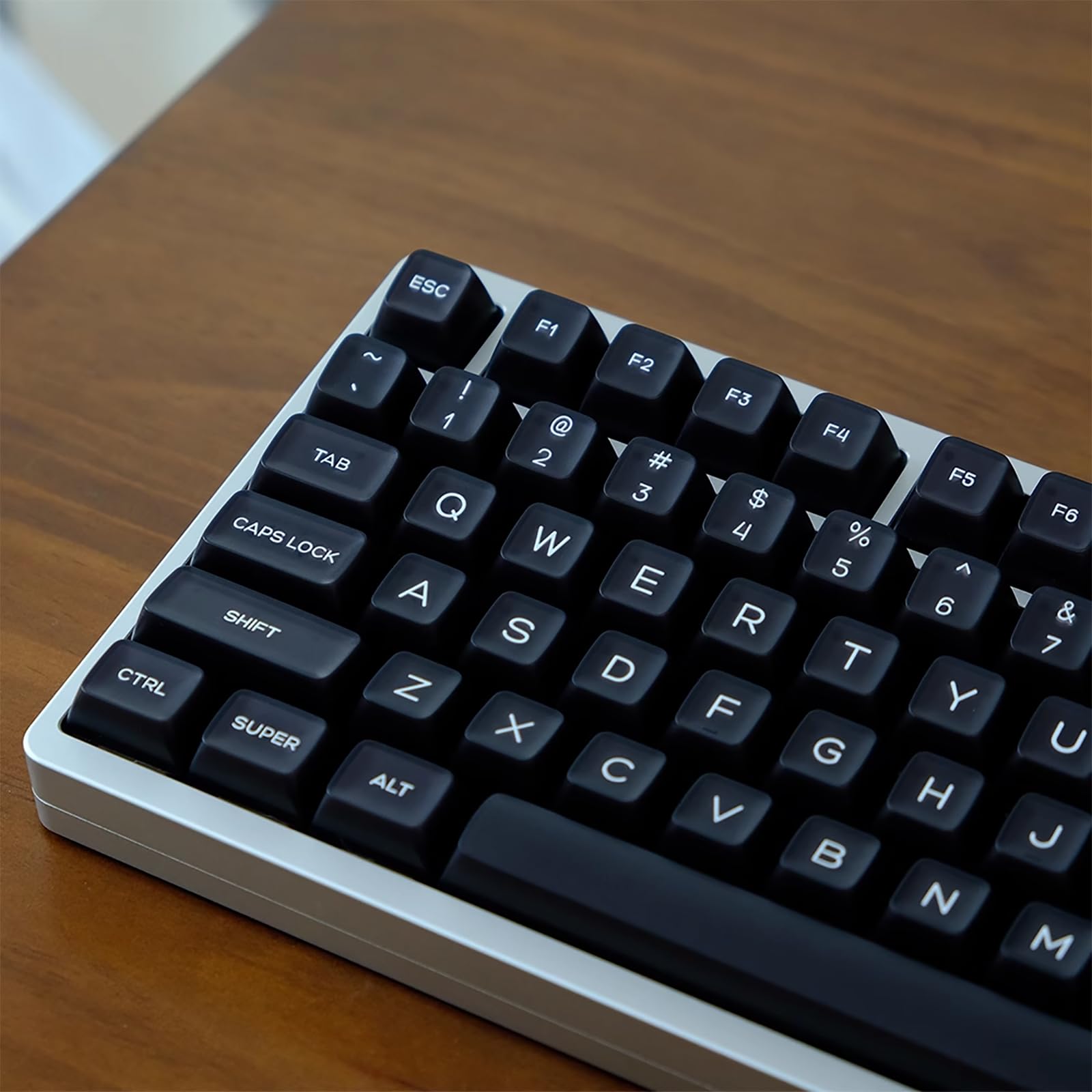 

142 Keys PBT Double Shot SA Keycaps Translucent Black Keycap Set Fit for Cherry Mx Switch Mechanical Keyboard 61/64/87/104/108 чорний