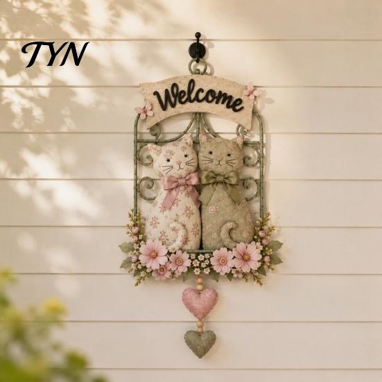 Wood And Metal Wall Decor Floral Cat Couple Welcome Sign, Wooden Hanging Ornament, Pastoral Garden Balcony Ornaments Art Plaque for Living Room
